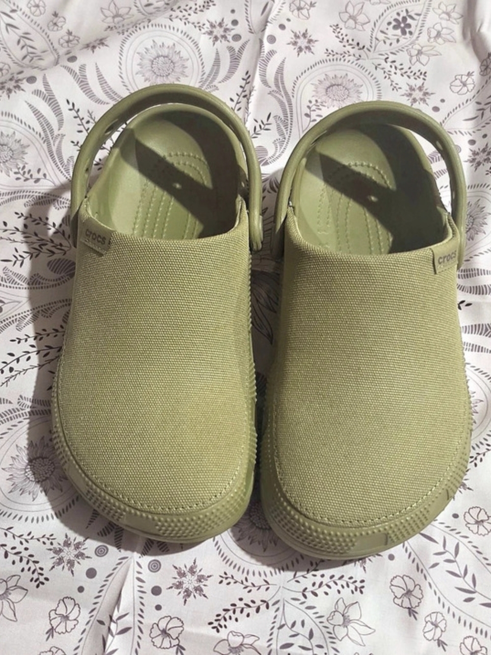 Crocs Classic Crafted Canvas Clog Aloe Green Clogs M 6 W 8